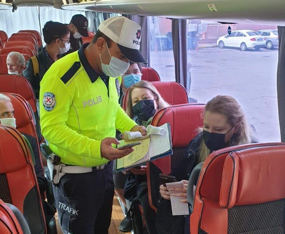 Aydın'da karantinayı delen şoförler yakalandı
