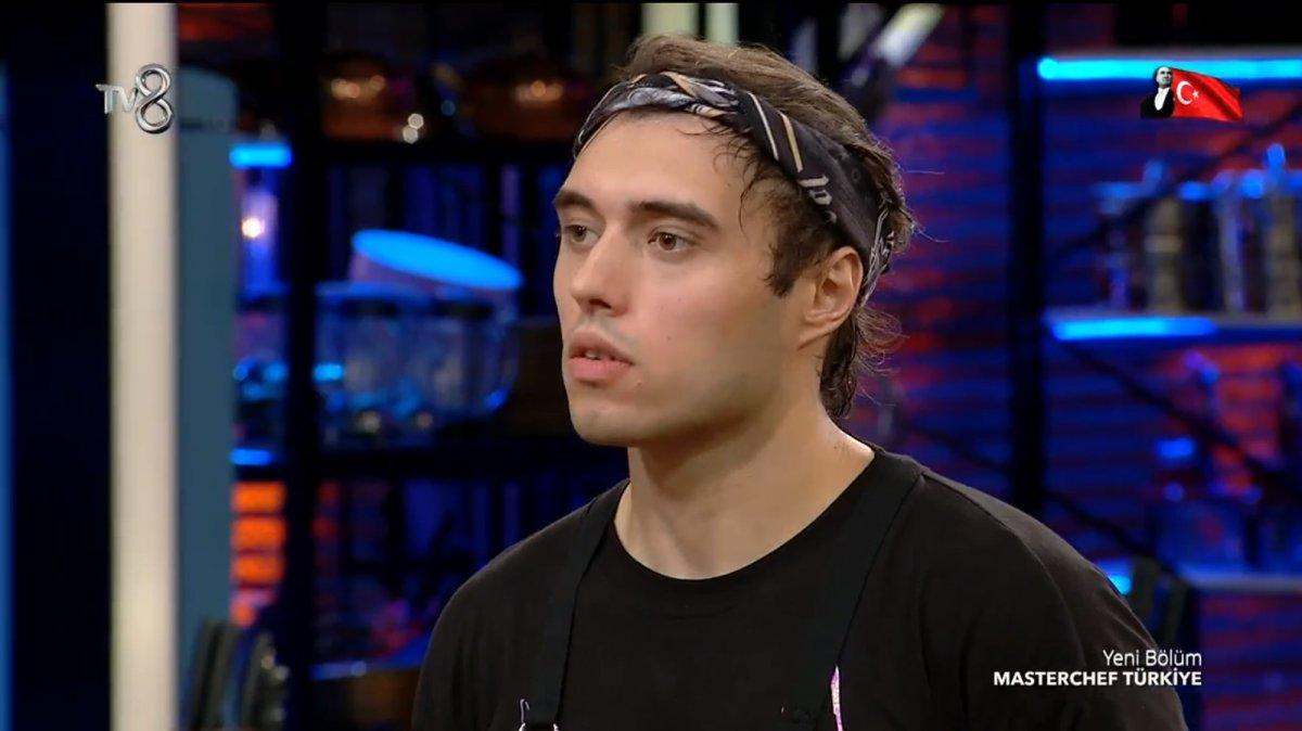 MasterChef'te Eray'ın burnuna sirke kaçtı