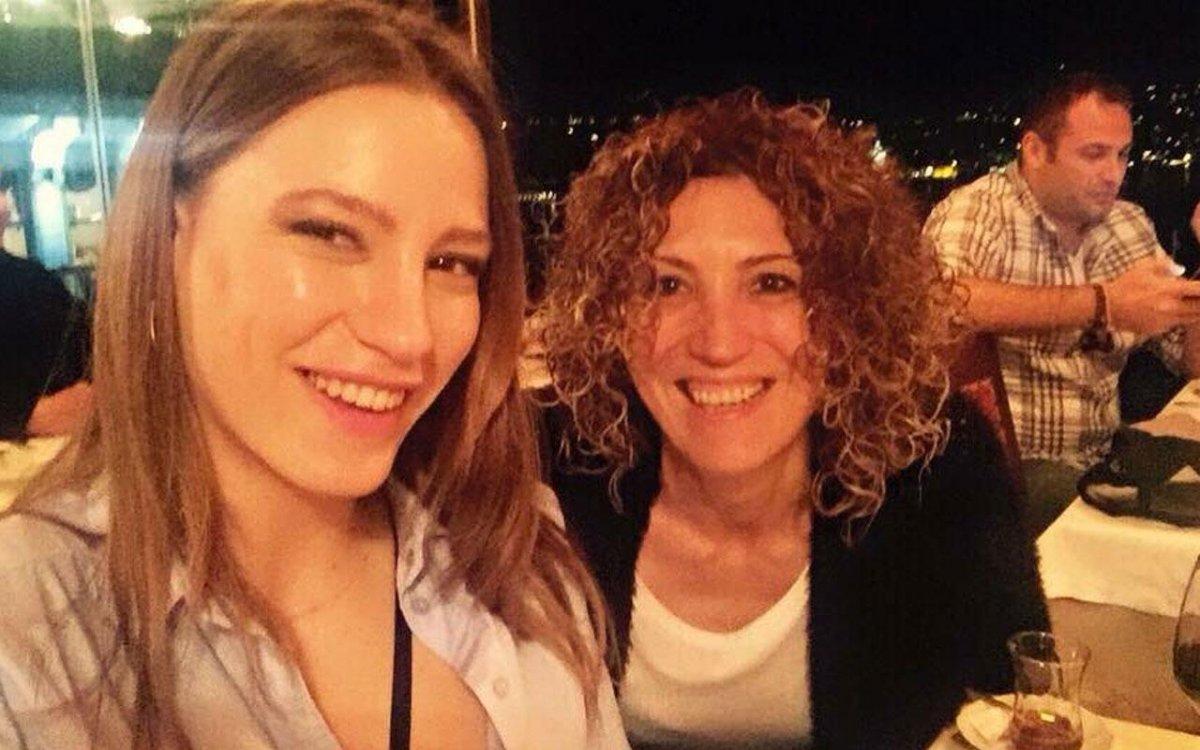 Serenay Sarıkaya, İzmir'den dönüş yolunda depreme yakalandı