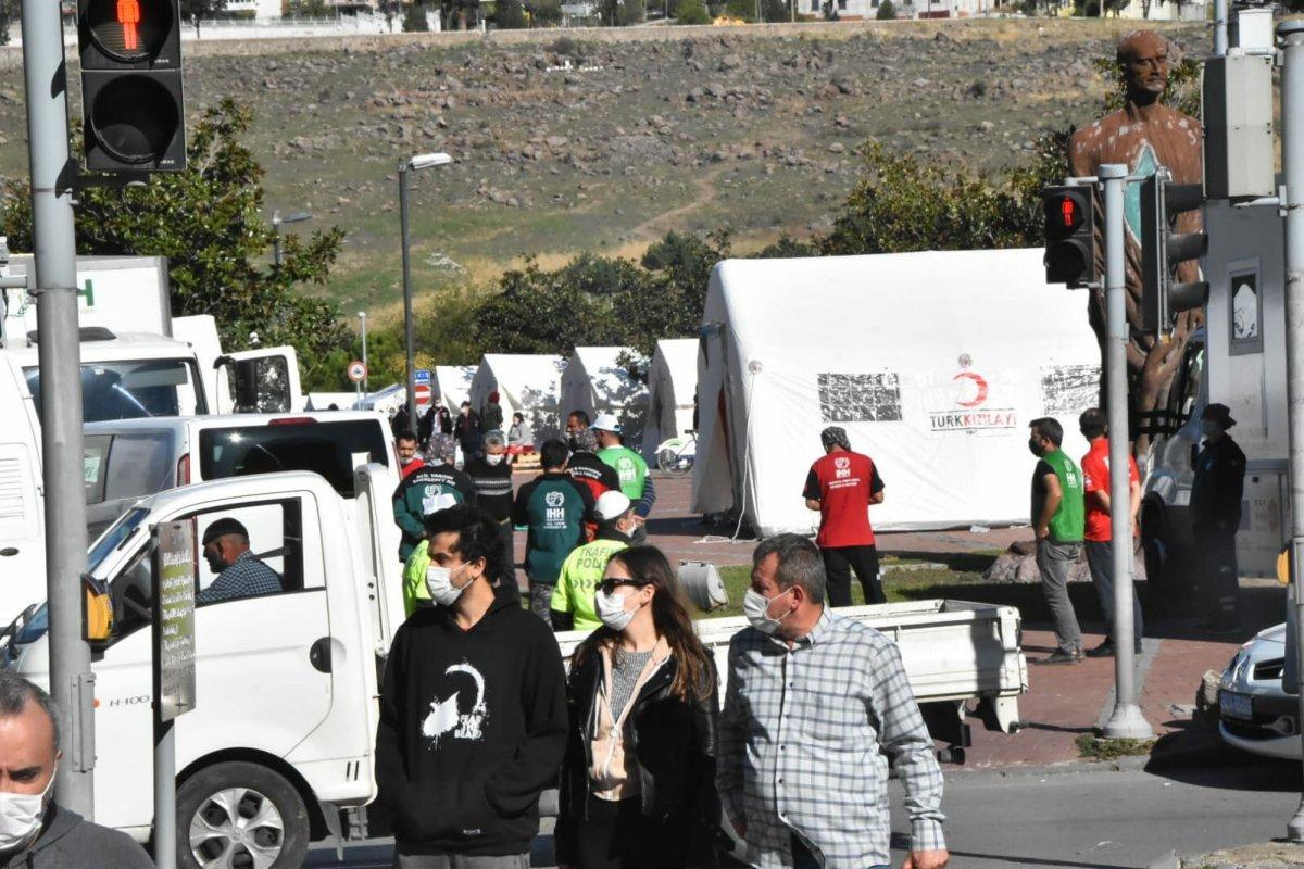 İzmir'de depremzedeler için kurulan çadır kentler havadan görüntülendi