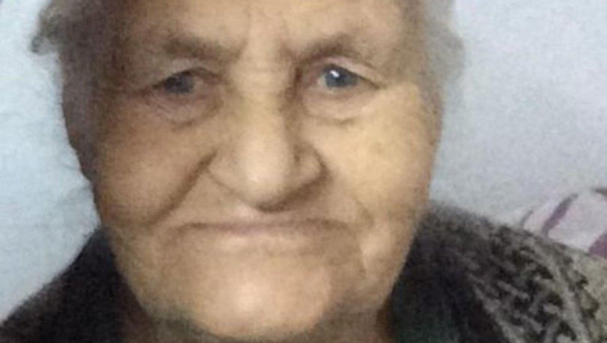 İzmir'de depremden kurtulan yaşlı kadın deniz sularına kapıldı