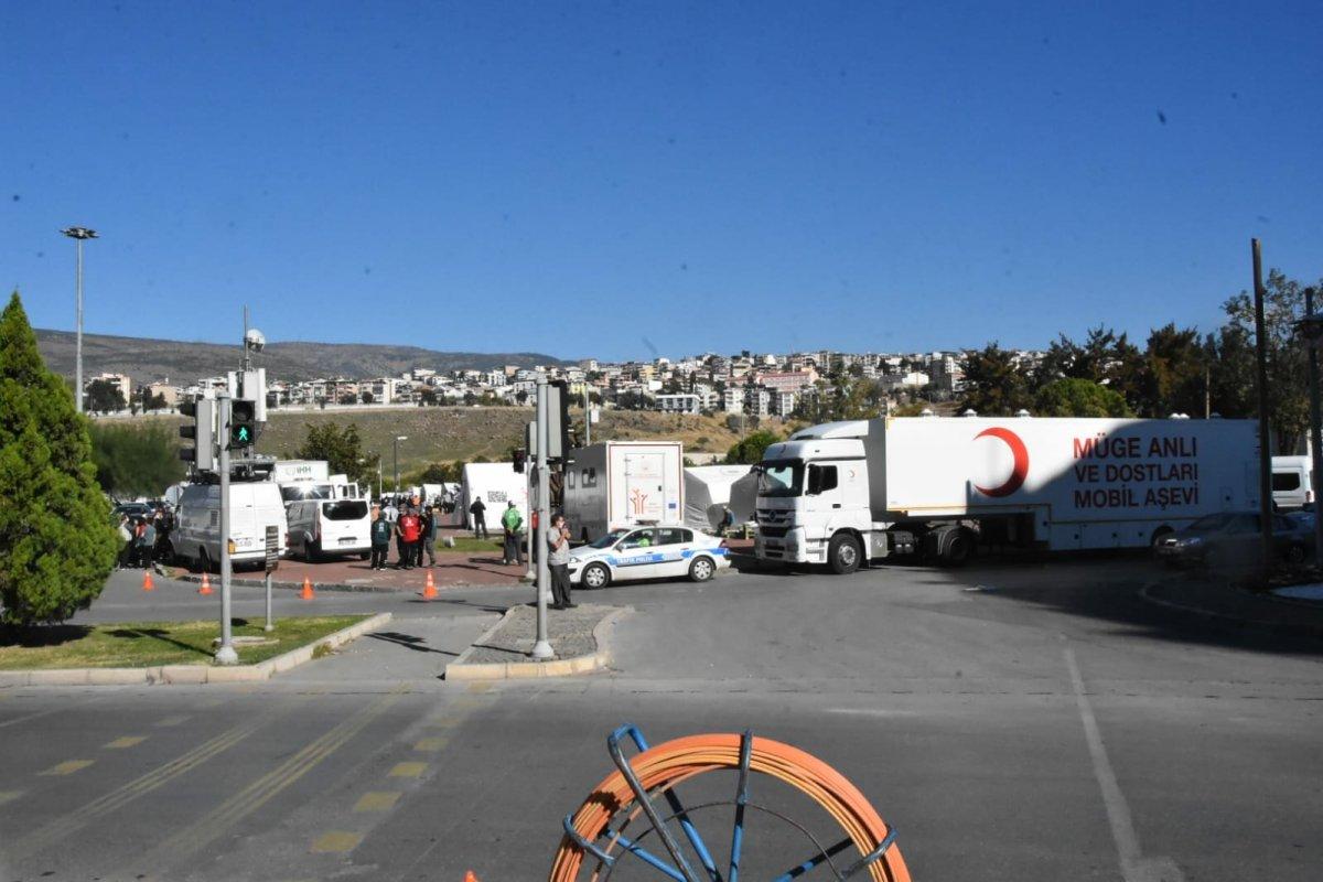 İzmir'de depremzedeler için kurulan çadır kentler havadan görüntülendi