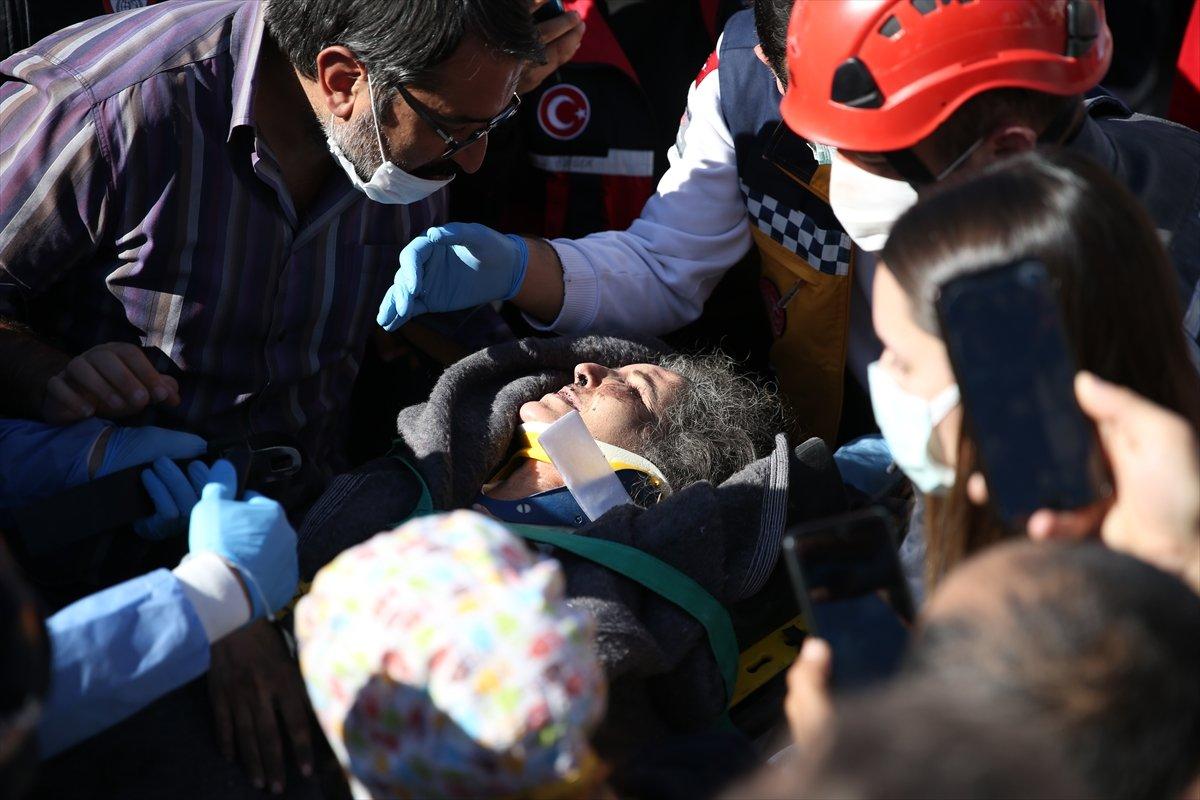 Bayraklı'da Doğanlar Apartmanı'nda anne ve 4 çocuğuna ulaşıldı