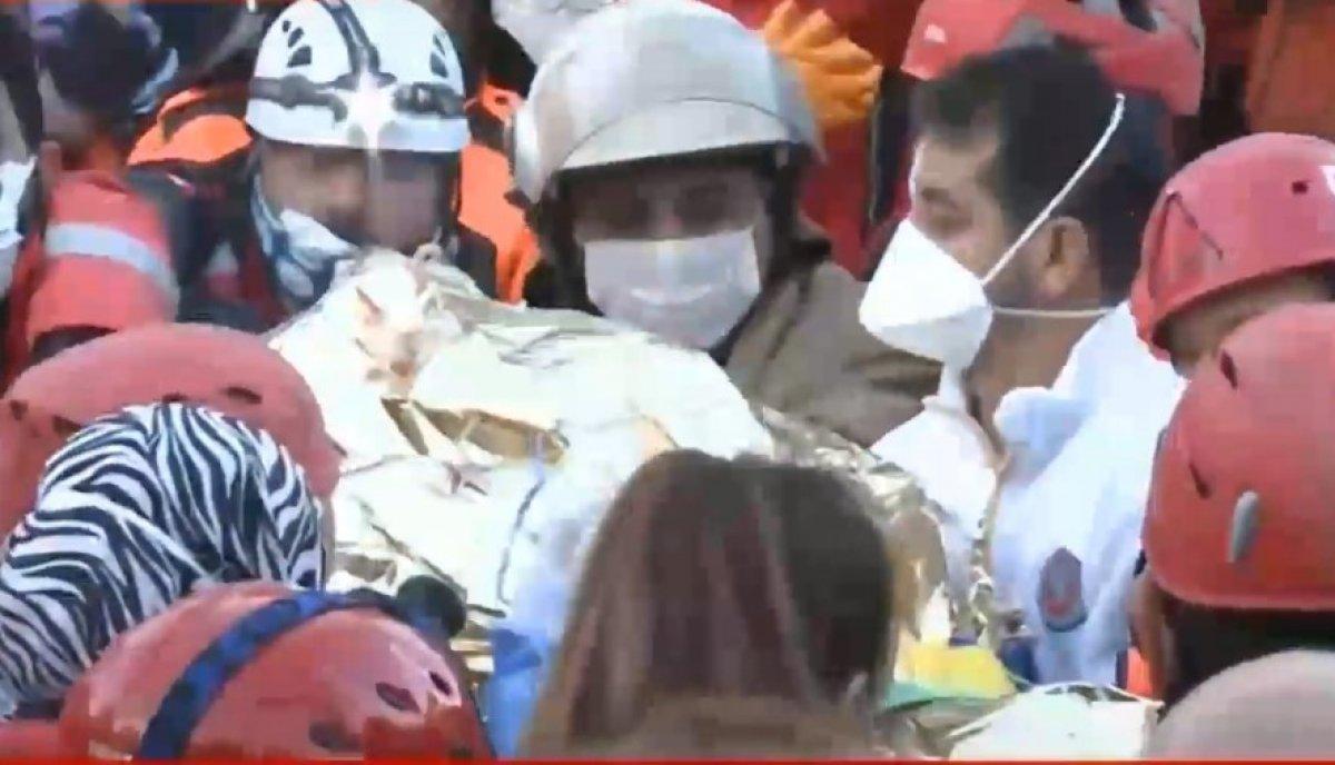 İzmir'de 16 yaşındaki İnci ve köpeği kurtarıldı