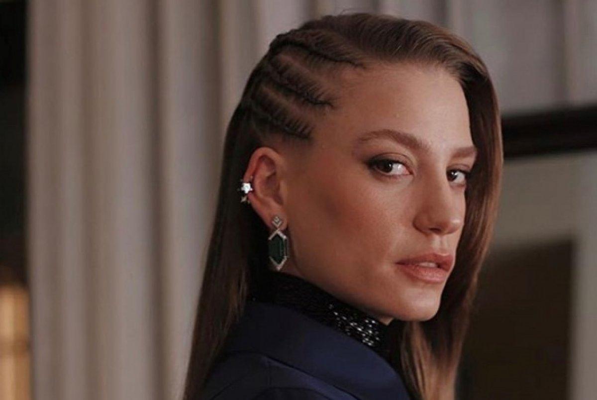 Serenay Sarıkaya, İzmir'den dönüş yolunda depreme yakalandı