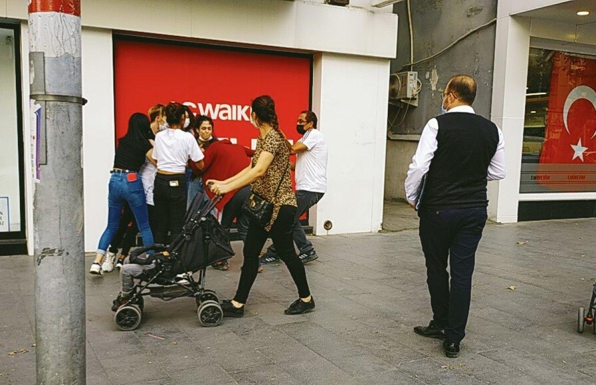 Kahramanmaraş'ta kız kavgası kamerada