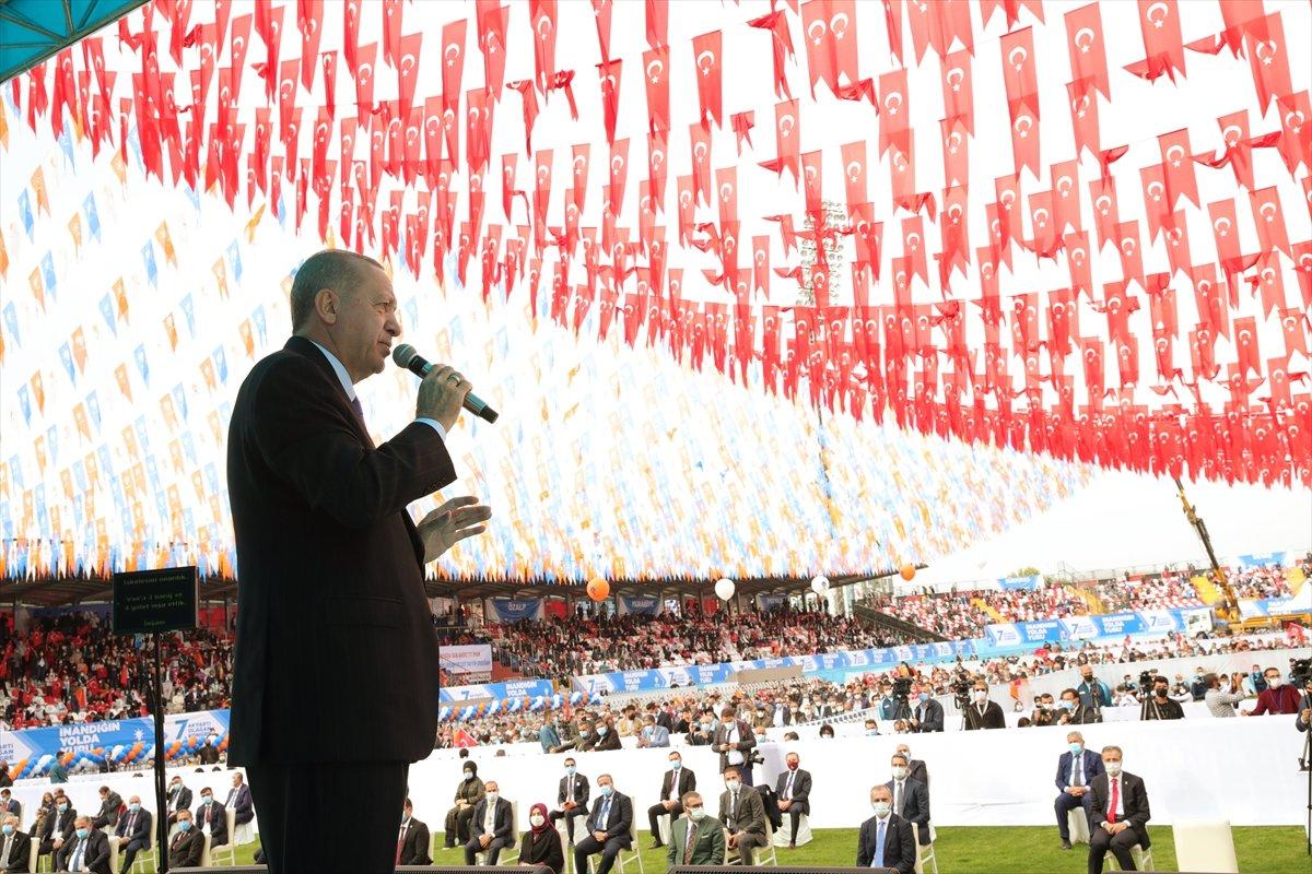 Cumhurbaşkanı Erdoğan: Ekonomik kurtuluş savaşı veriyoruz
