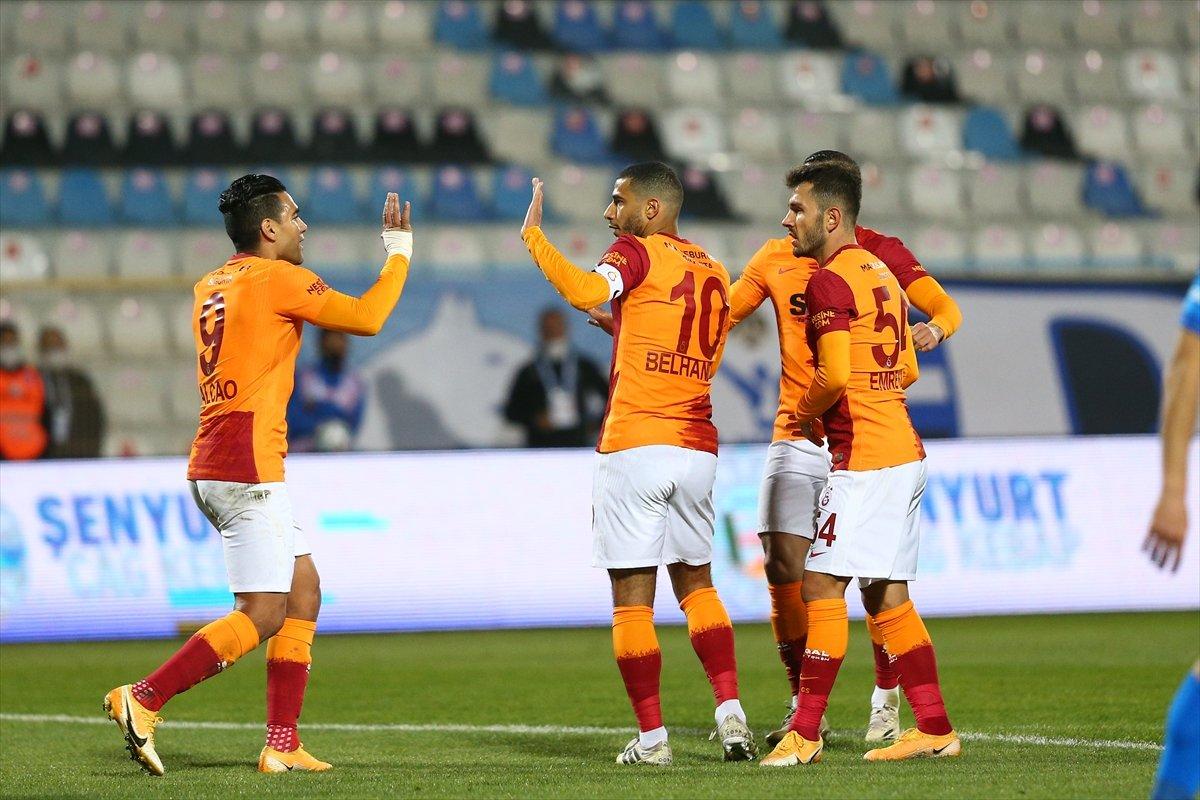 Galatasaray'da maaşlar kredi ile ödenecek