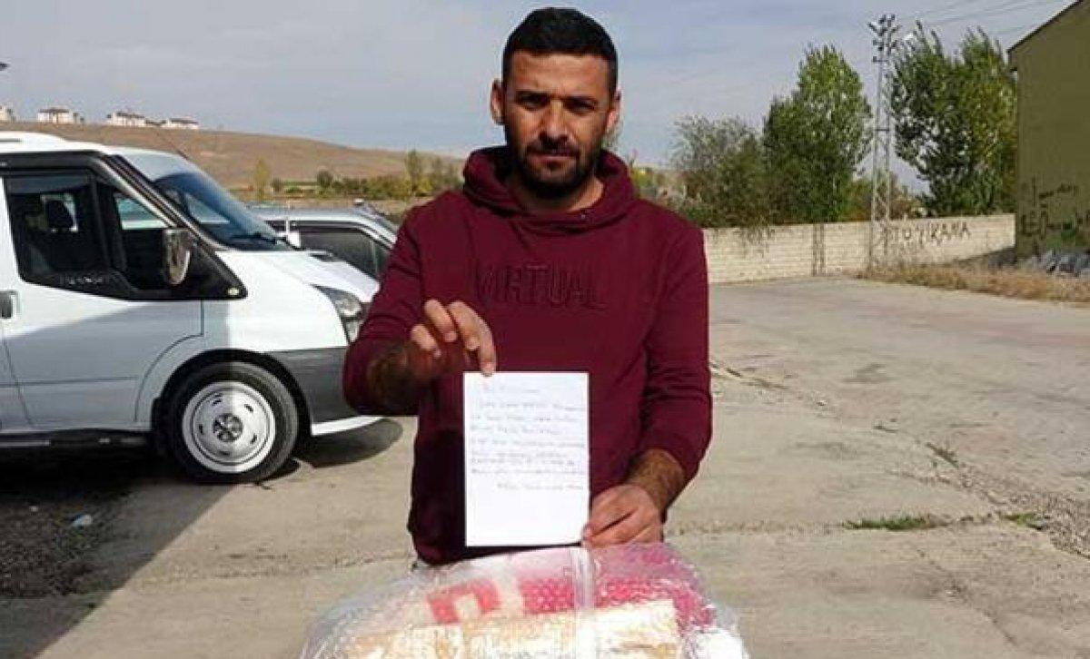 Vanlı depremzede kendisine gönderilen battaniyeyi İzmir'e yolladı