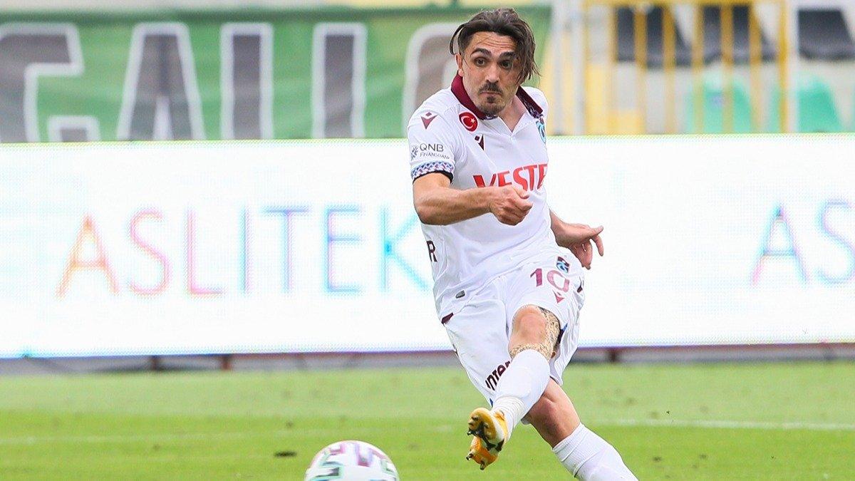 Abdülkadir Ömür saçlarını kestirdi