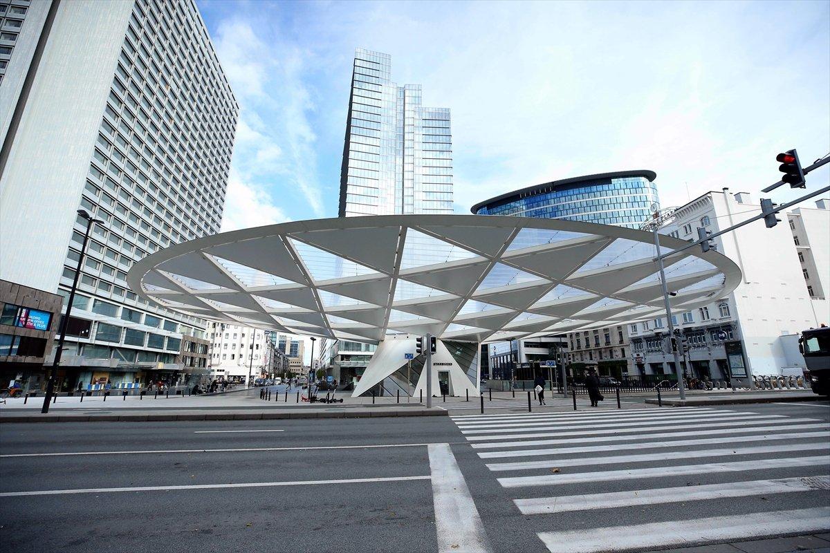 Belçika'da mağazalar kapatıldı