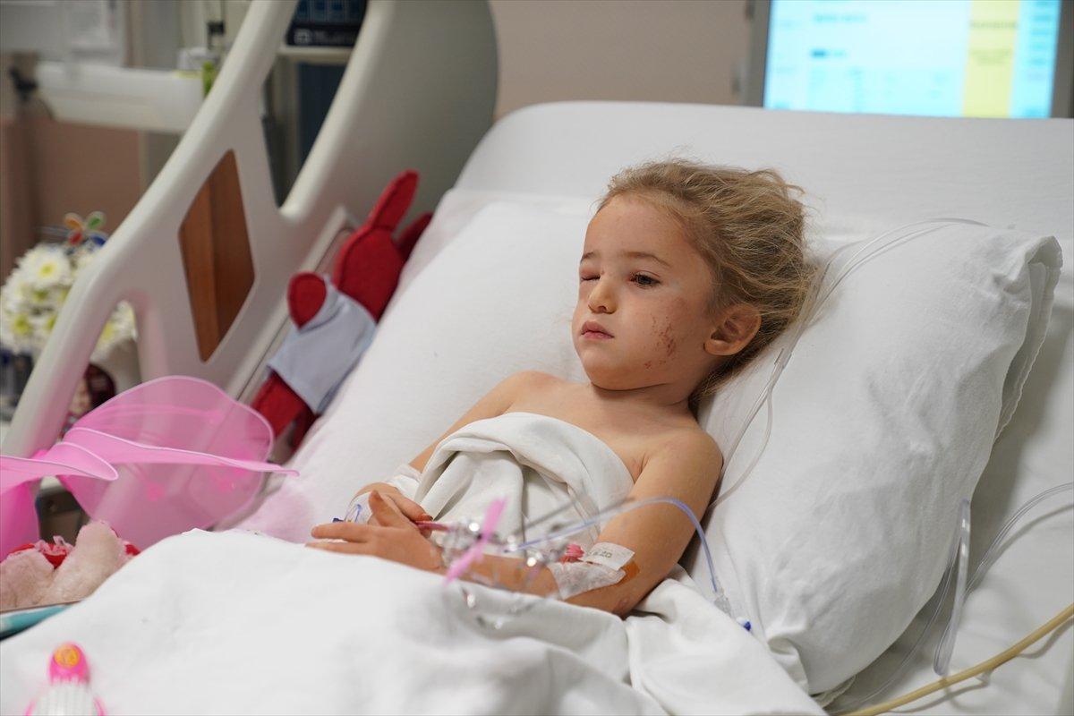 Enkaz altından 65 saat sonra çıkarılan Elif'ten yeni görüntüler