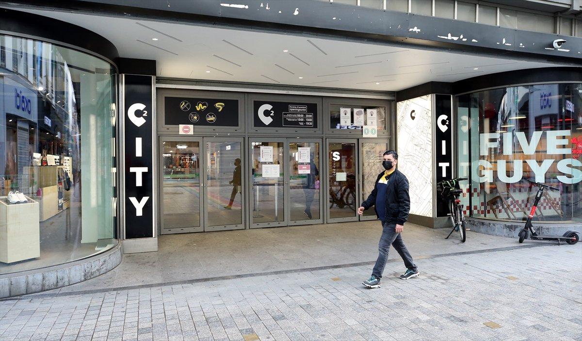 Belçika'da mağazalar kapatıldı