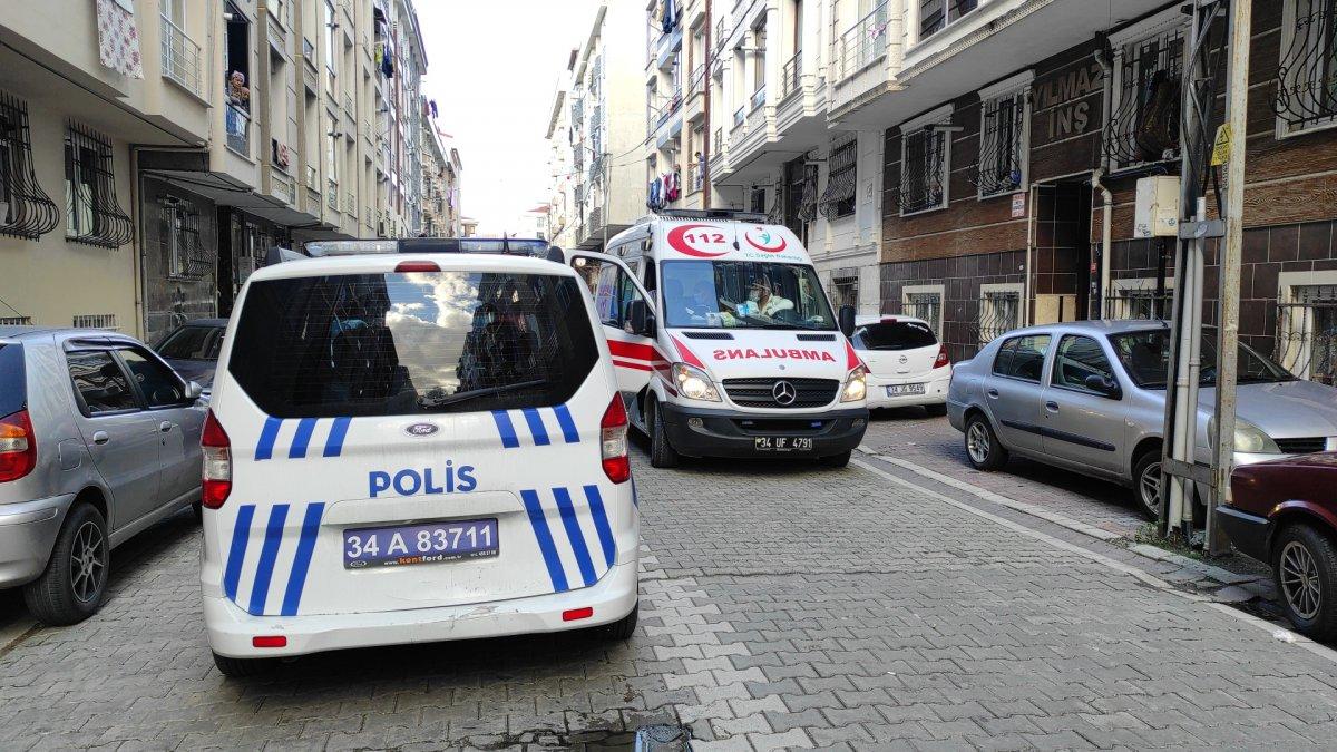 Esenyurt’ta tartıştığı eşini bıçakladı sonra polisi aradı