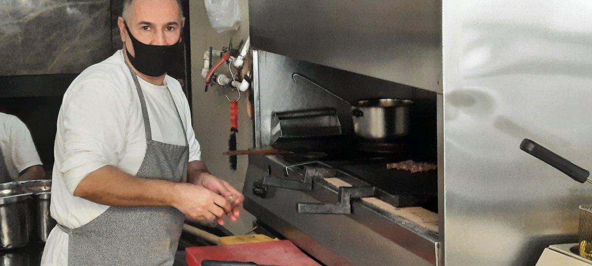 Türkiye depremin simgesi Ayda’ya köfte yedirmek için seferber oldu