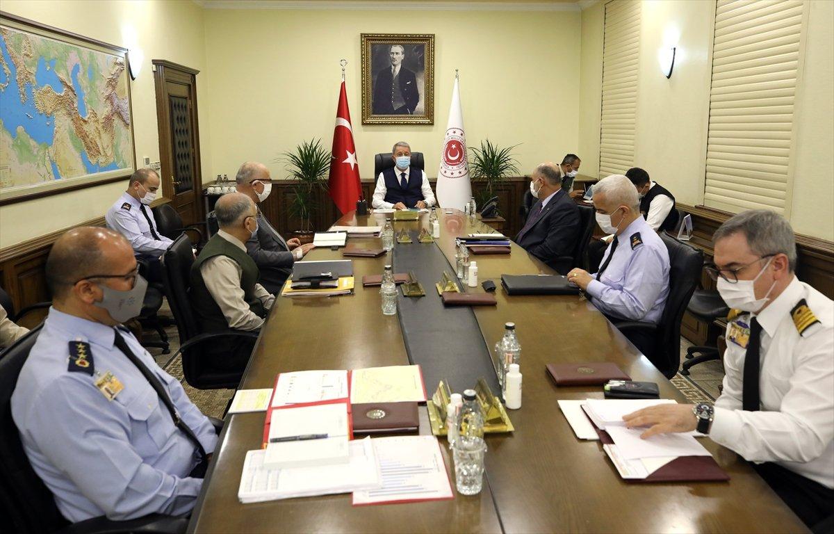 Hulusi Akar: Yunanistan, ahlak neyi gerektiriyorsa ona uymalı