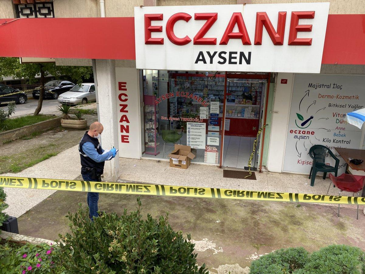 Maltepe'de kırmızı reçeteli ilacı vermeyen eczacıya şiddet