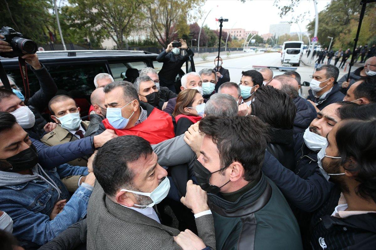 TBMM Dikmen kapısı önünde eylem