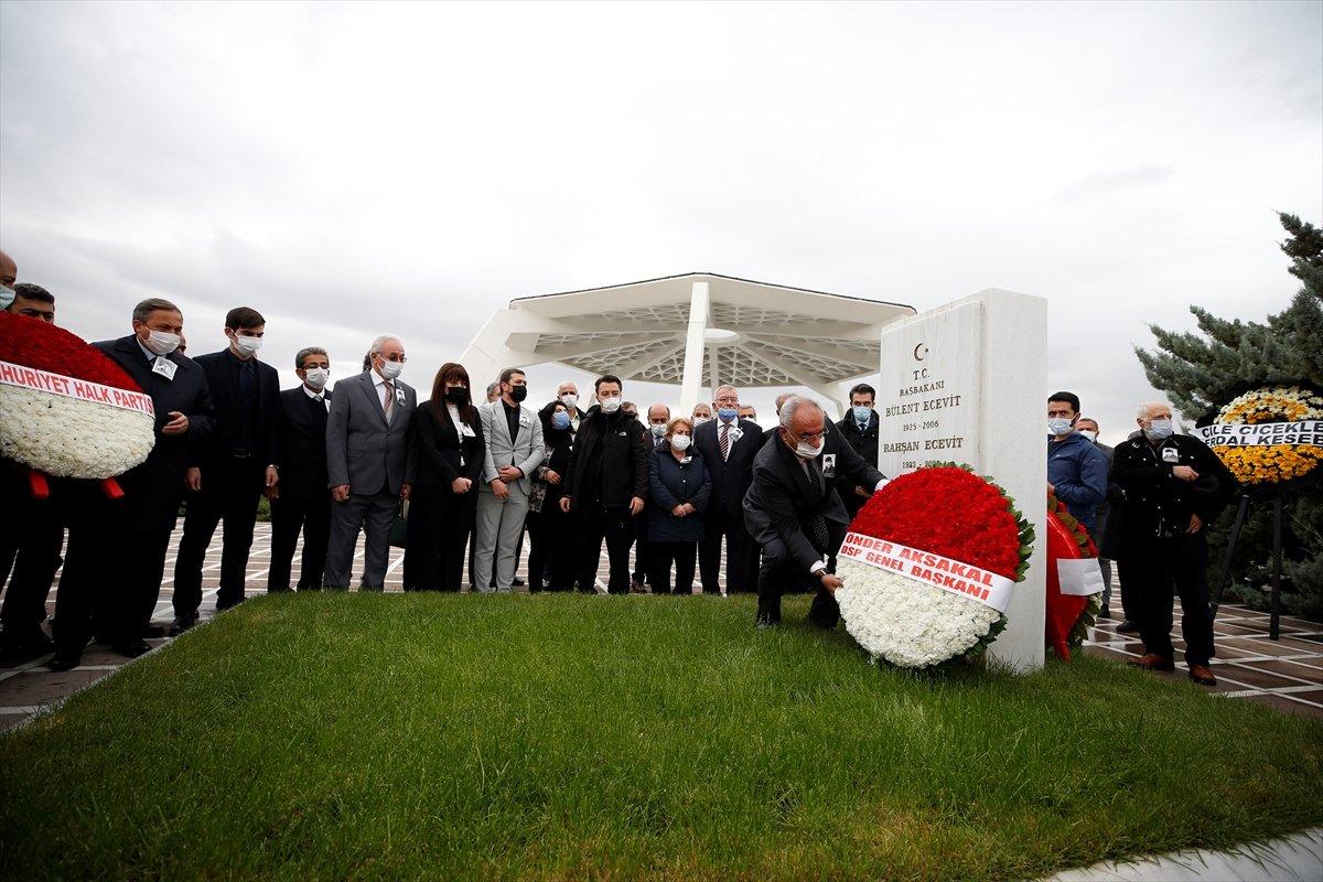 Bülent Ecevit, vefatının 14'üncü yılında kabri başında anıldı