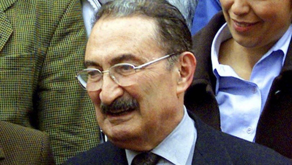 Bülent Ecevit 14'üncü ölüm yıl dönümü: Bülent Ecevit kimdir? Eski Başbakan Bülent Ecevit'in hayatı
