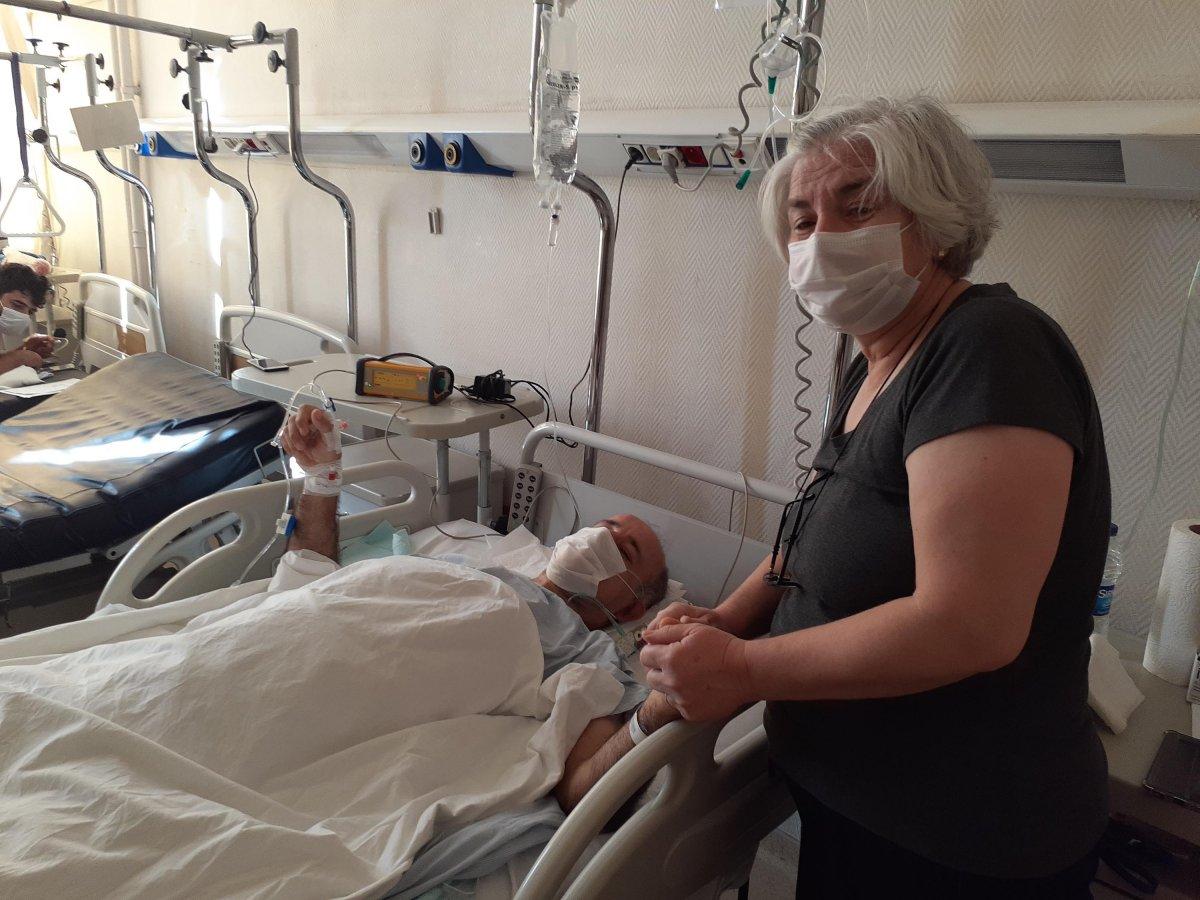 İzmir’de kırıklarına rağmen torunu ile eşini kurtarmayı başardı