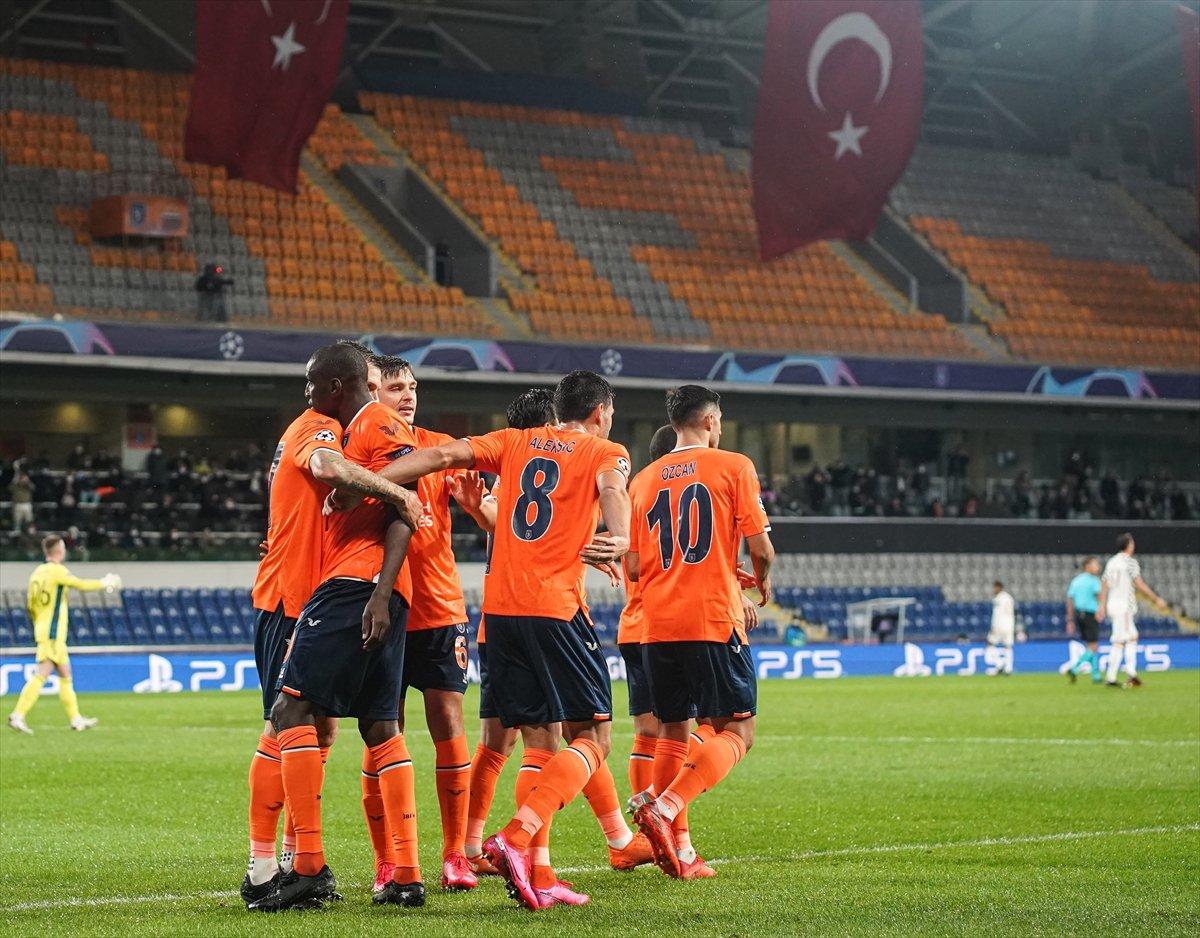 Okan Buruk: Ülke adına iyi bir şey yaptık