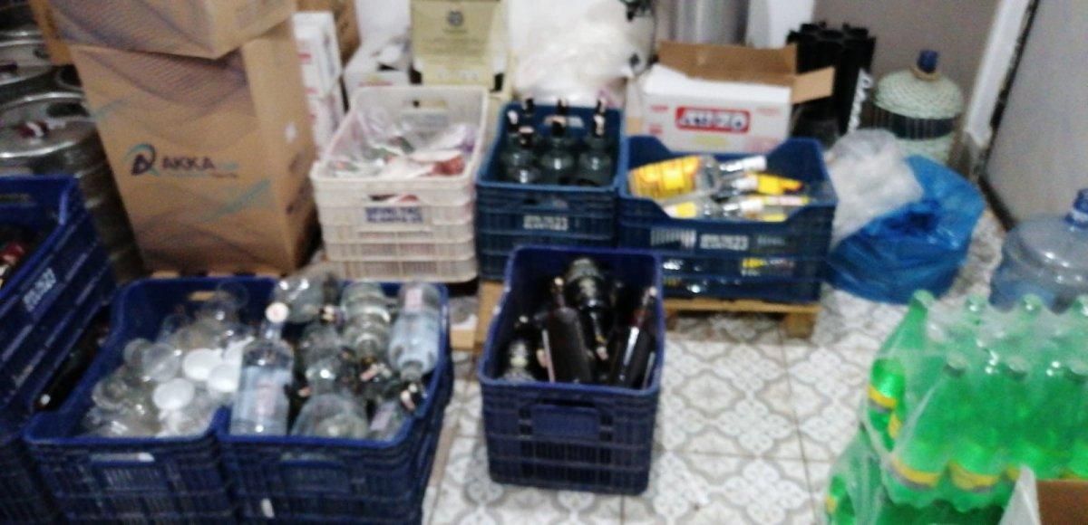 Alanya'da kaçak içki operasyonu: 3 gözaltı