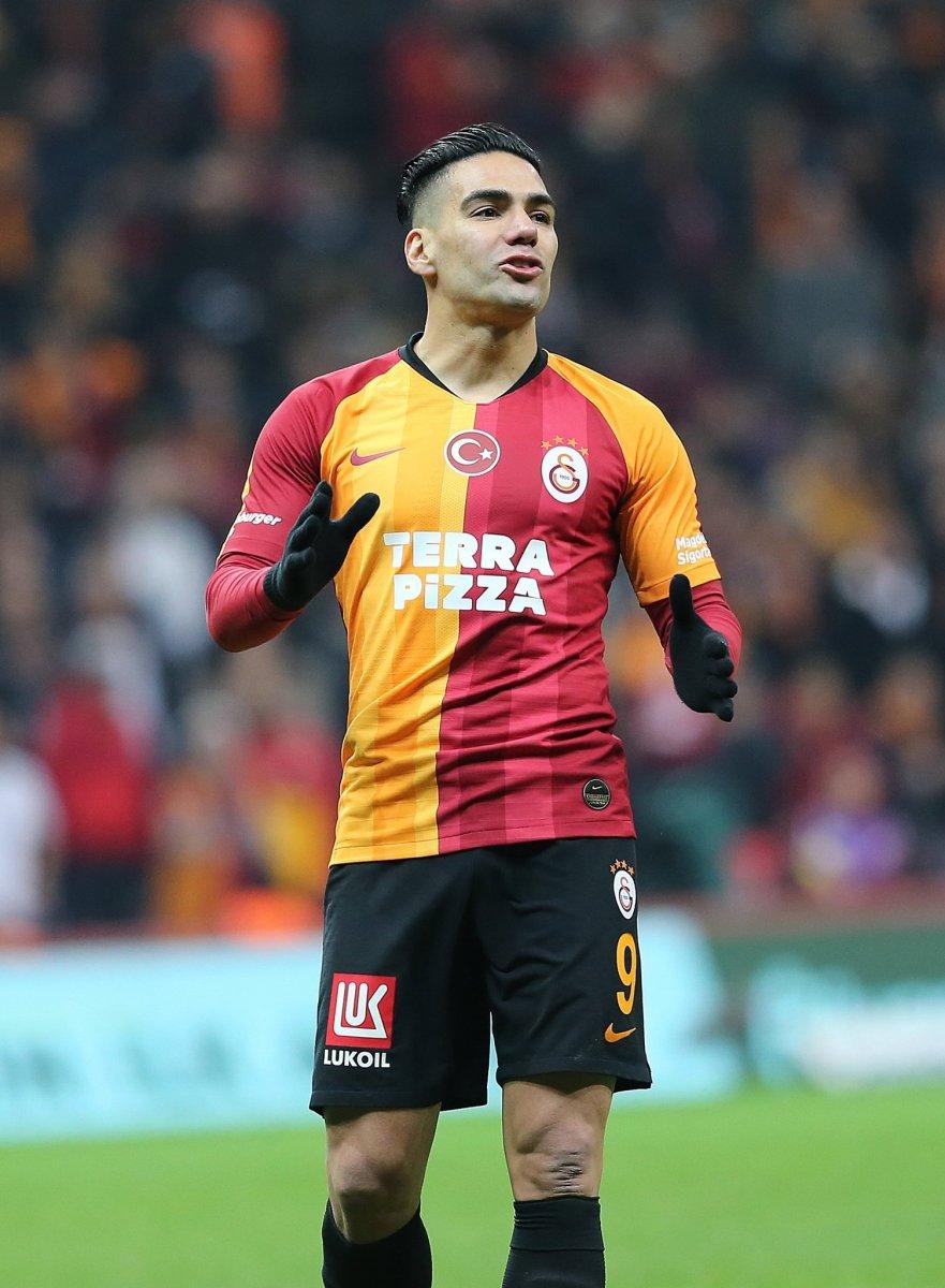 Galatasaray: Falcao'nun adalesinde zorlanma tespit edildi