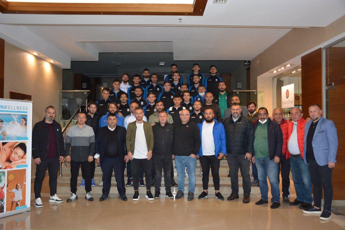 Adem Büyük'ten Hopaspor'a maddi destek