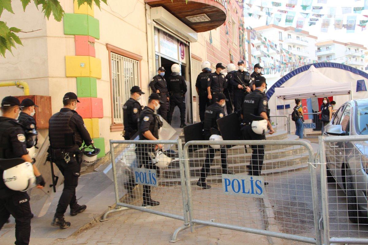 HDP binasından PKK’nın kaçırdığı çocukların bilgileri olan ajanda çıktı