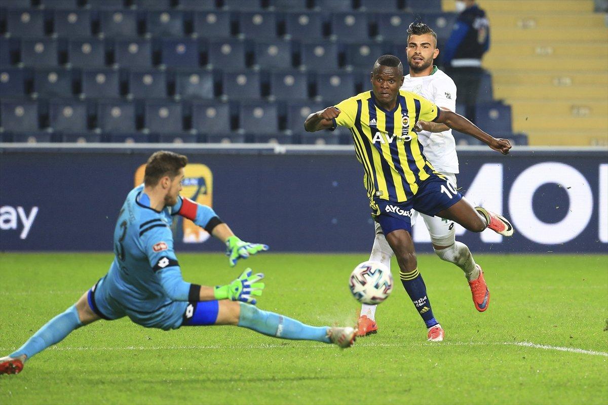 Konyaspor'a yenilen Fenerbahçe ilk mağlubiyetini aldı