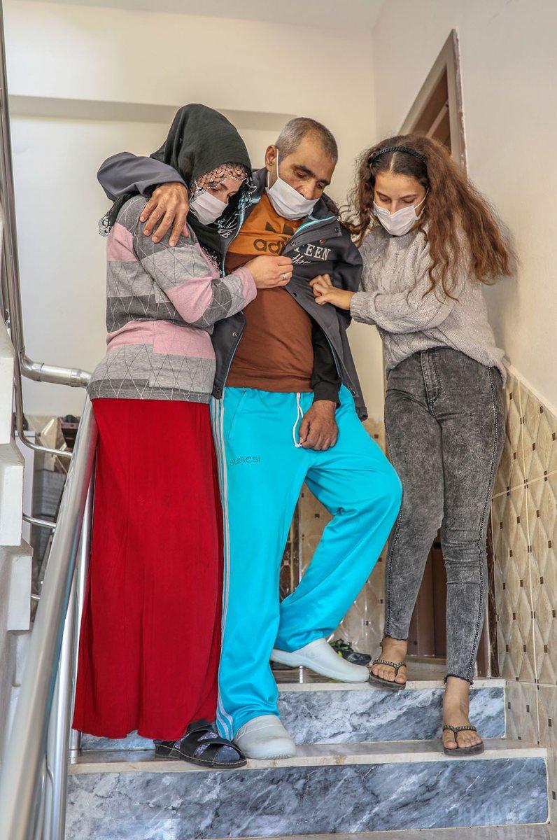 Antalya'da felç olan 6 çocuk babası yardım istedi