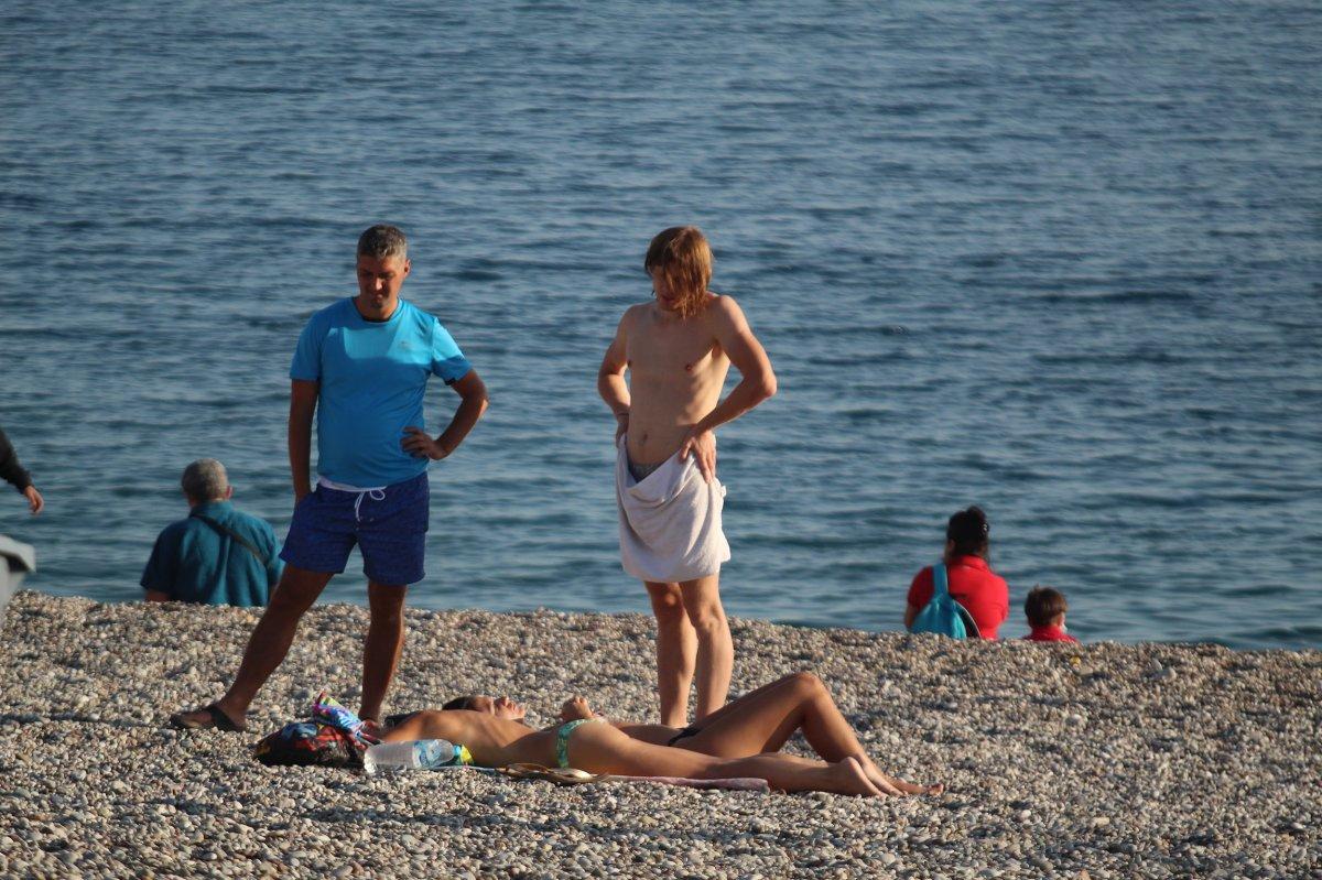 Antalya'da kasımda deniz keyfi devam ediyor