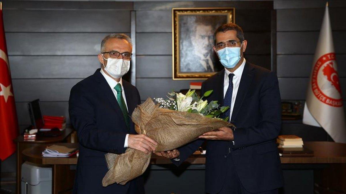 Naci Ağbal, Cumhurbaşkanlığı Strateji ve Bütçe Başkanlığı görevini İbrahim Şenel'e devretti