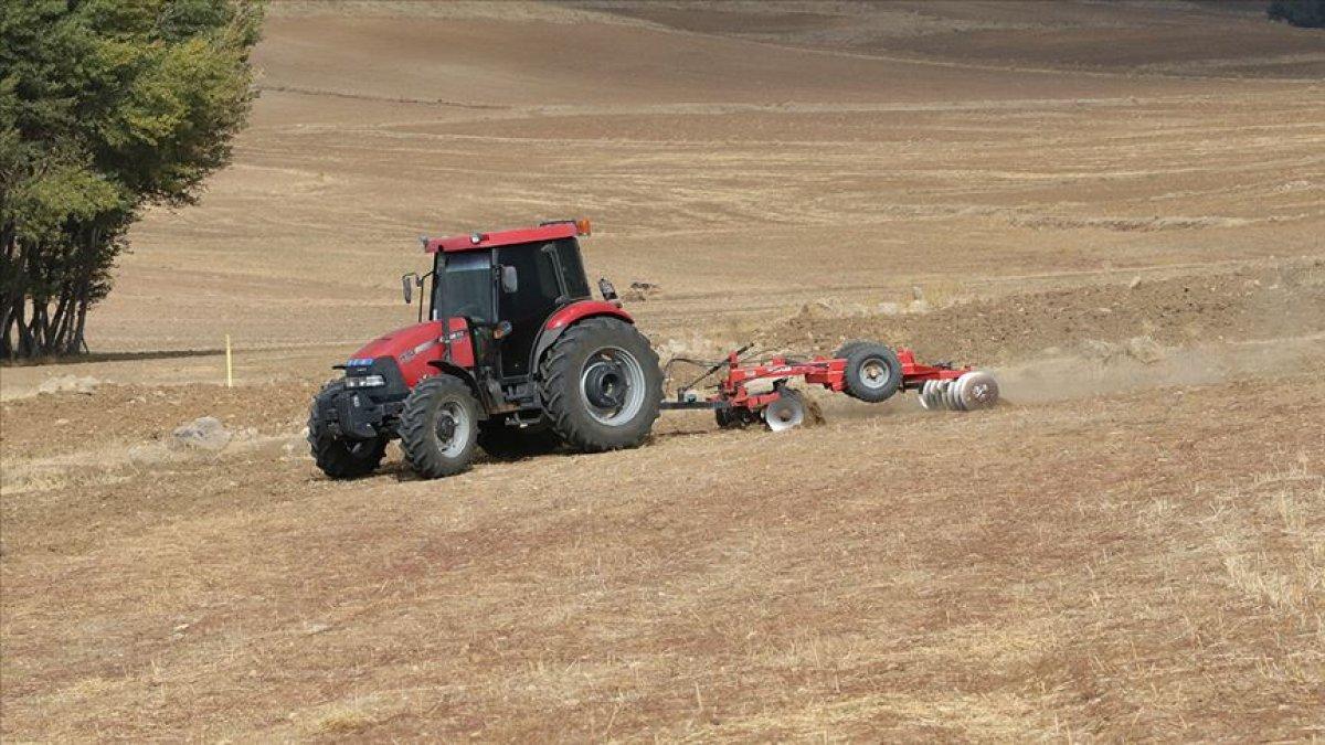 Yozgat'ta tohumlar ekiliyor