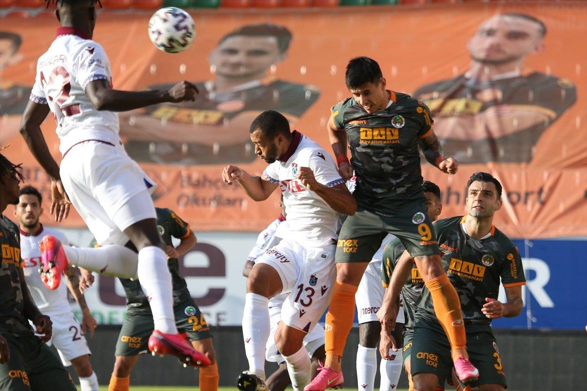 Alanyaspor ve Trabzonspor yenişemedi
