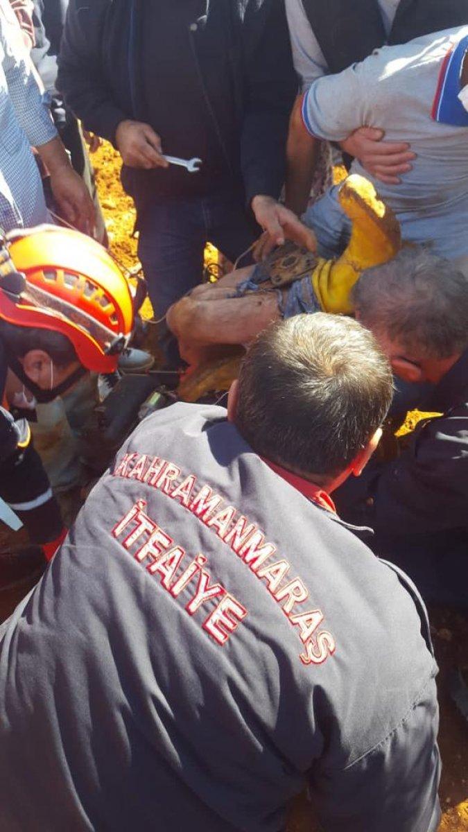Kahramanmaraş'ta tarlada çalışırken ayaklarını çapa makinesine kaptırdı