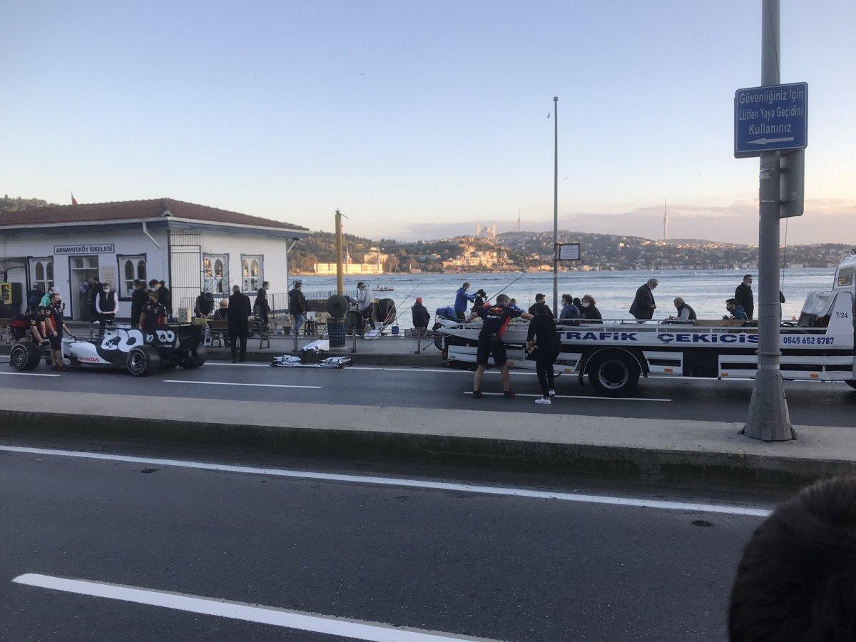 F1 takımı Alpha Tauri'nin aracı Bebek sahilinde arıza yaptı