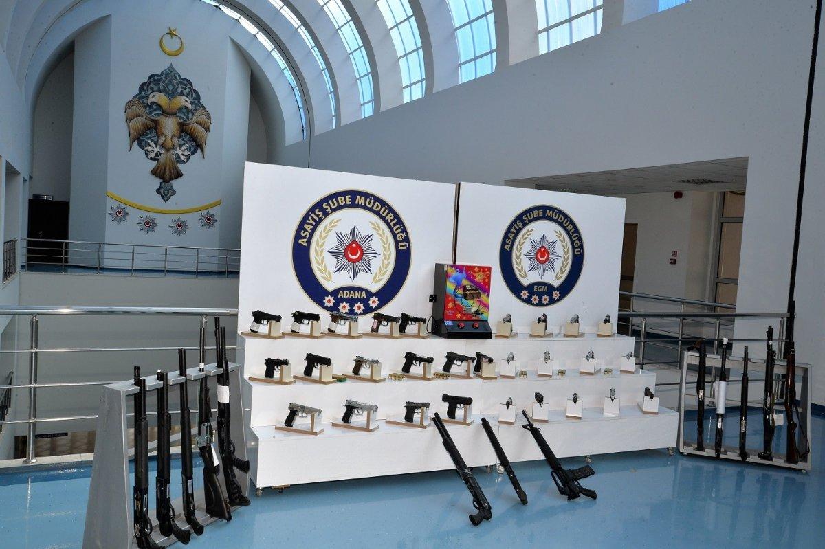 Adana'da 80 adet ruhsatsız silah ele geçirildi