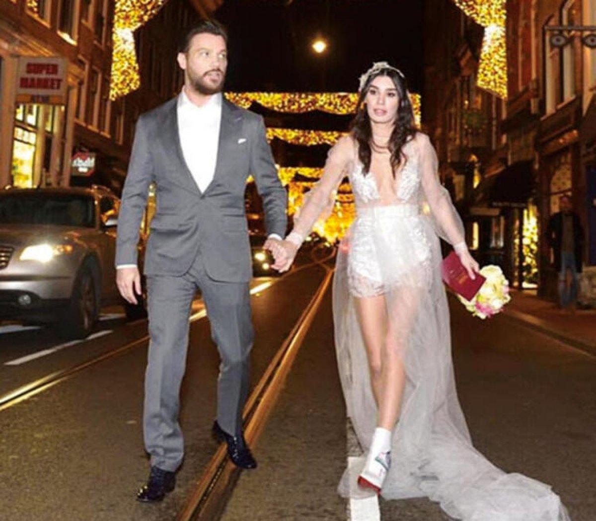 Sinan Akçıl, evi terk etti