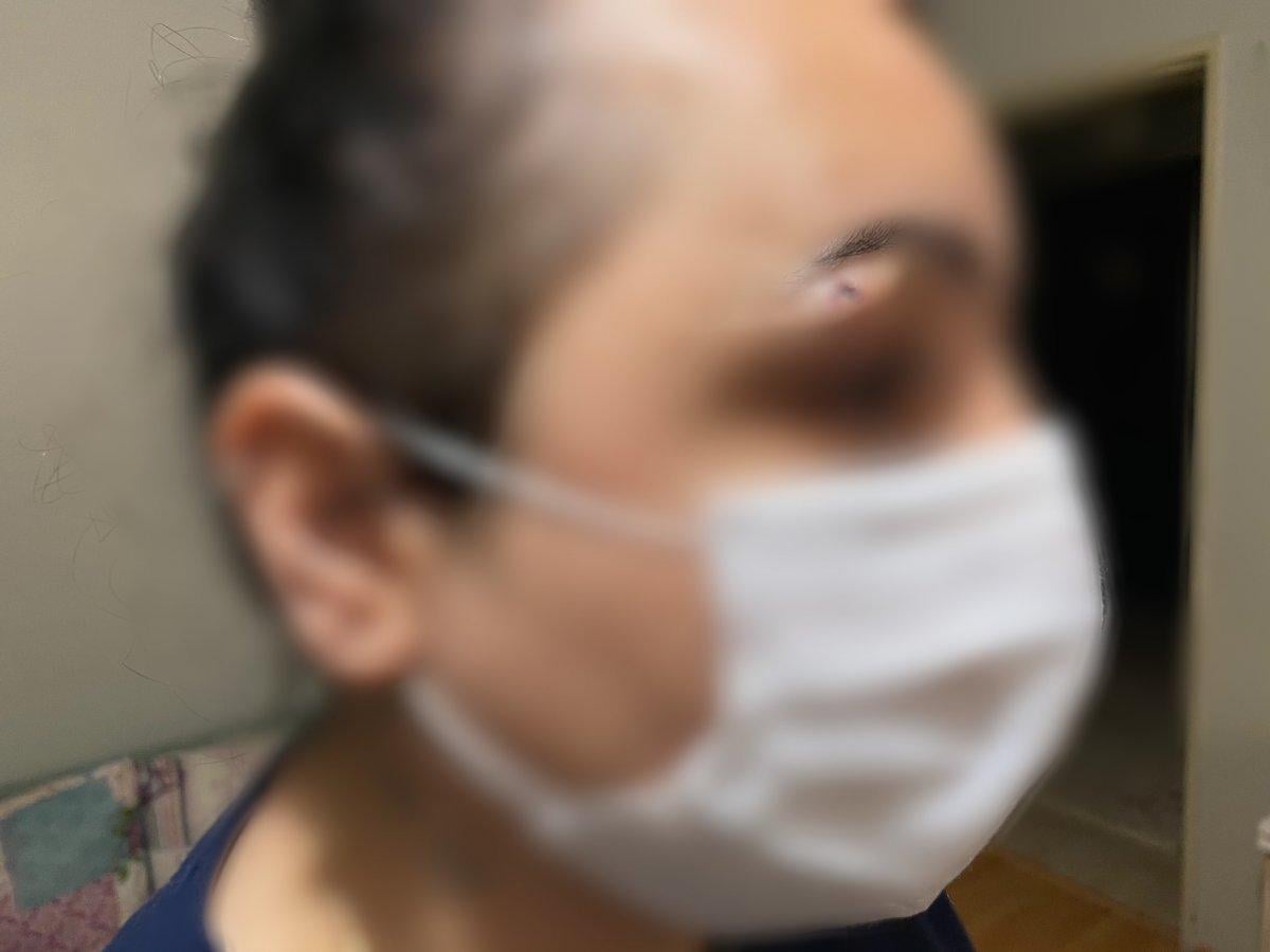 Pendik'te site sakininin güvenlik görevlisine saldırdığı anlar