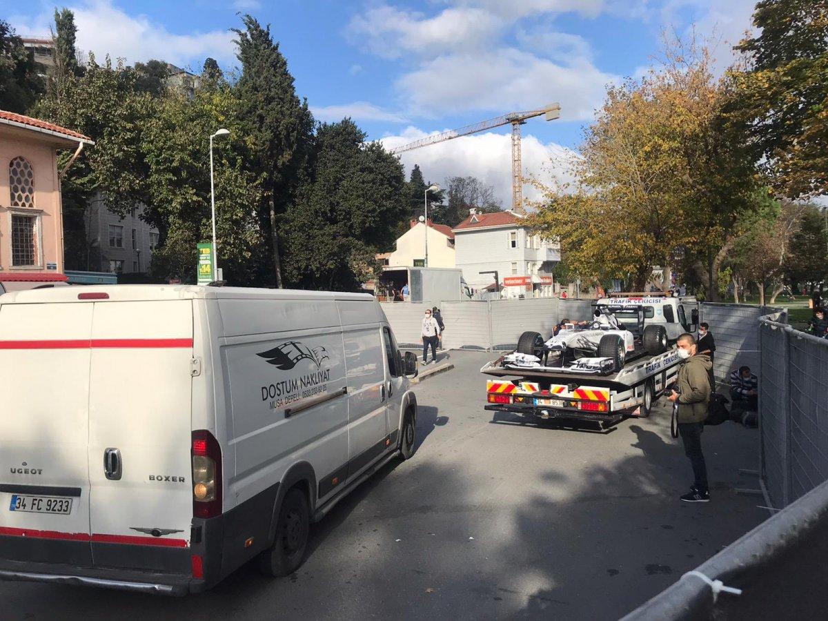 F1 takımı Alpha Tauri'nin aracı Bebek sahilinde arıza yaptı