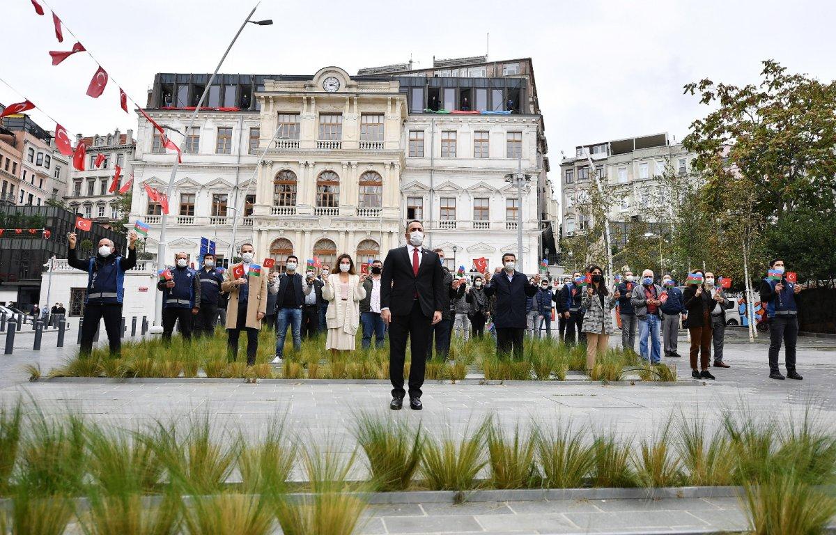 Azerbaycan’ın Karabağ zaferi Beyoğlu’nda coşkuyla kutlandı