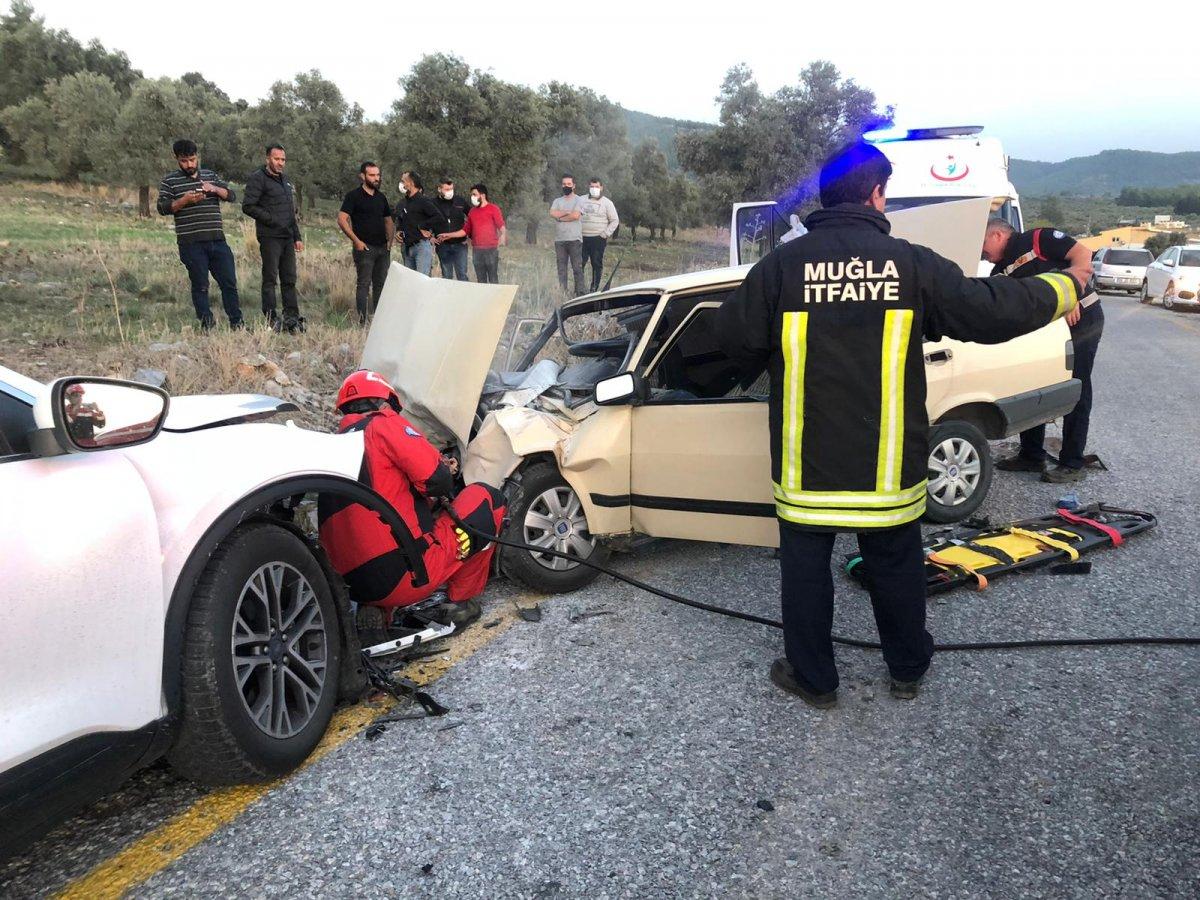 Muğla'da cip ile otomobil çarpıştı: 1 ölü, 3 yaralı