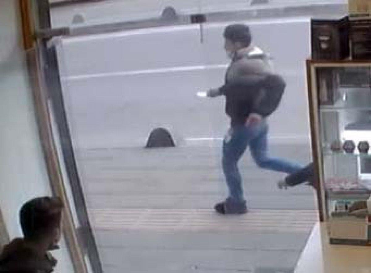 Gaziantep'te tartıştığı arkadaşını göğsünden bıçaklayarak öldürdü