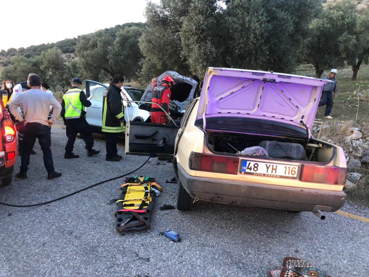 Muğla'da cip ile otomobil çarpıştı: 1 ölü, 3 yaralı