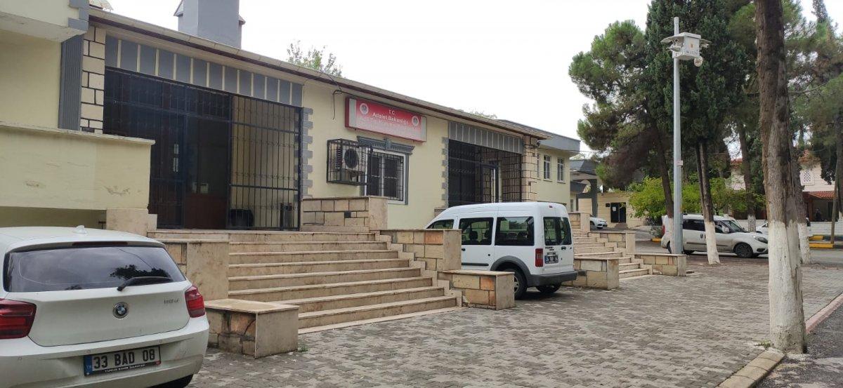 Gaziantep'te tartıştığı arkadaşını göğsünden bıçaklayarak öldürdü