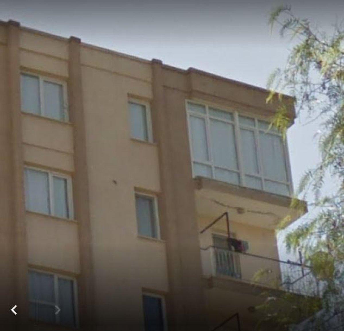 İzmir'deki ‘Yağcıoğlu Sitesi’nde çatlaklar boyayla kapatıldı’ iddiası