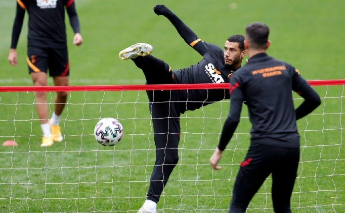 Belhanda, Nice takımını bekletiyor