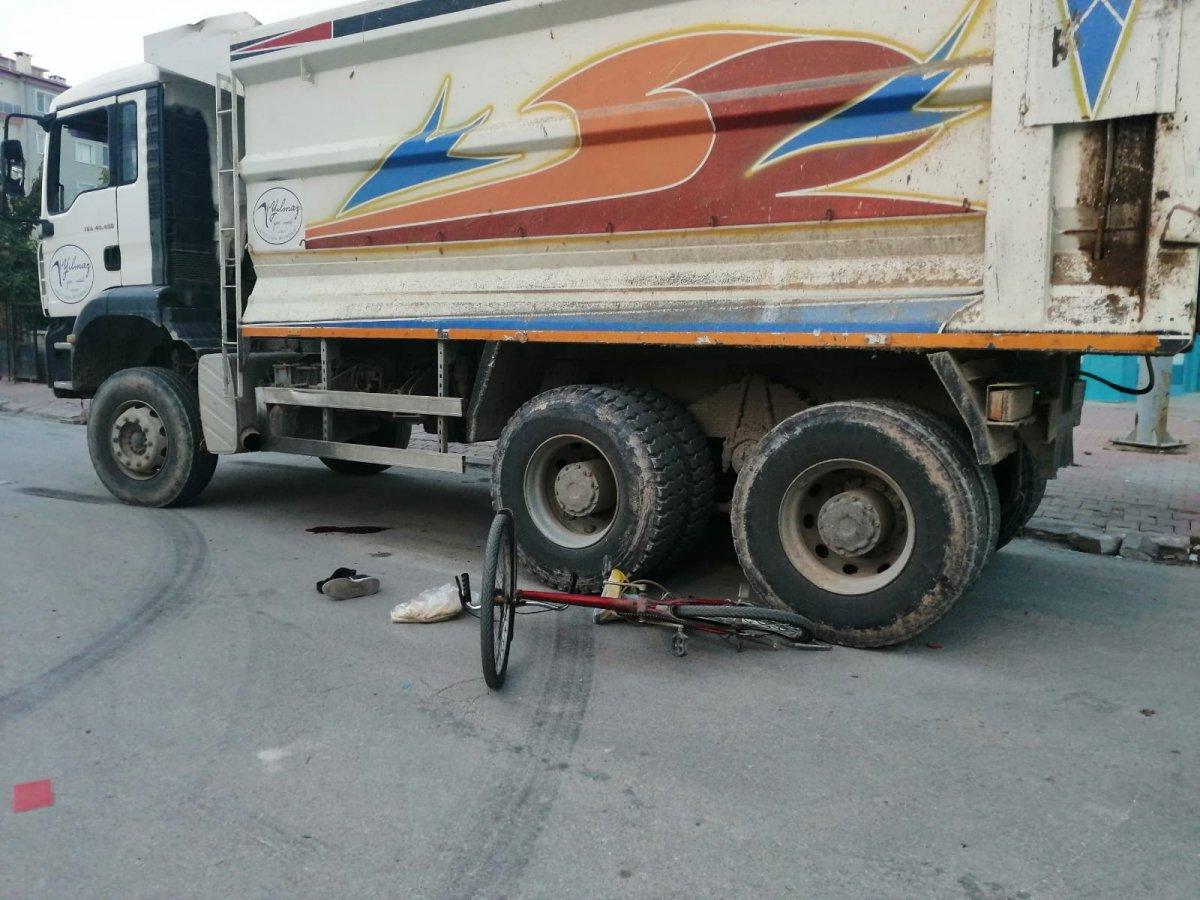 Konya'da kamyonun çarptığı bisiklet sürücüsü öldü